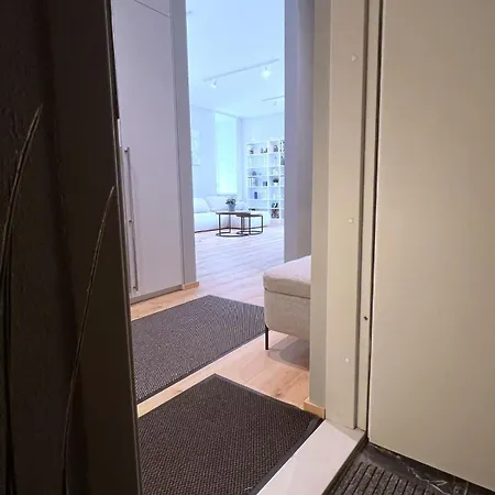 Moderne 2-zimmer-wohnung In Der Altstadt Lägenhet