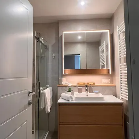 Lägenhet Moderne 2-zimmer-wohnung In Der Altstadt *